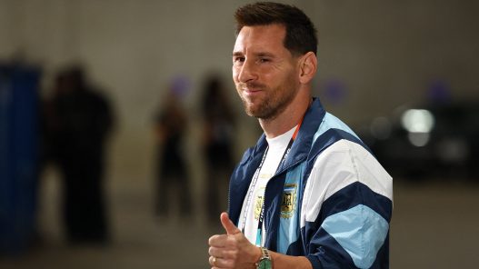 Lionel Messi reflexiona sobre su desempeño y elogia a Ronaldo
