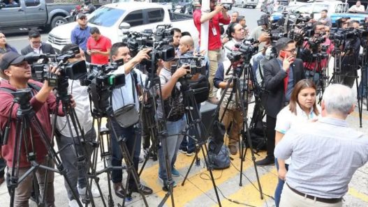 Aumento de amenazas contra periodistas en Honduras genera preocupación y demandas de protección
