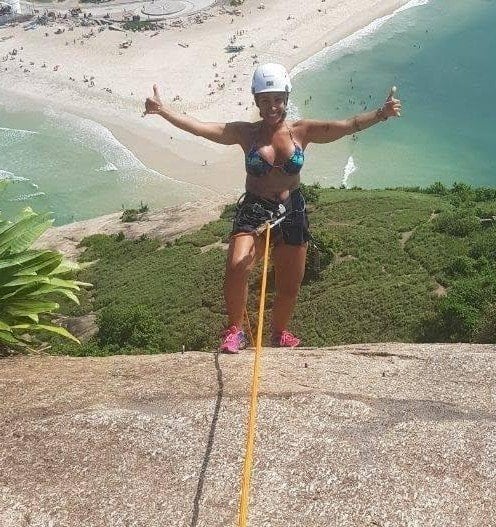 Tragedia en Brasil: mujer fallece tras caída mientras se preparaba para rapel