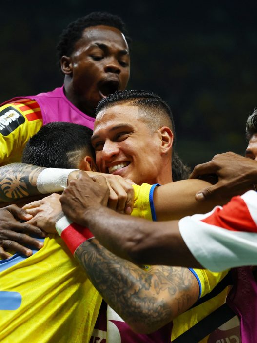 Colombia logra clasificación a dieciseisavos tras vencer a RD Congo