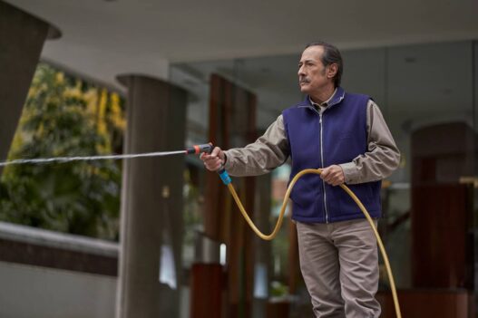 Salarios de encargados de edificios y su impacto en las expensas