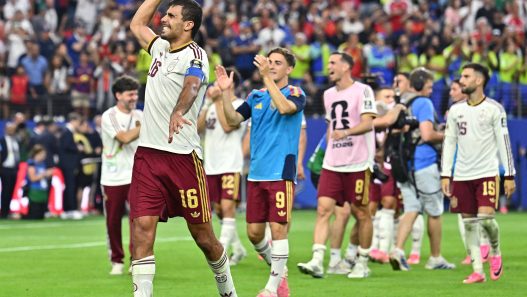 Las historias de sacrificio detrás de La Roja en su camino hacia la gloria