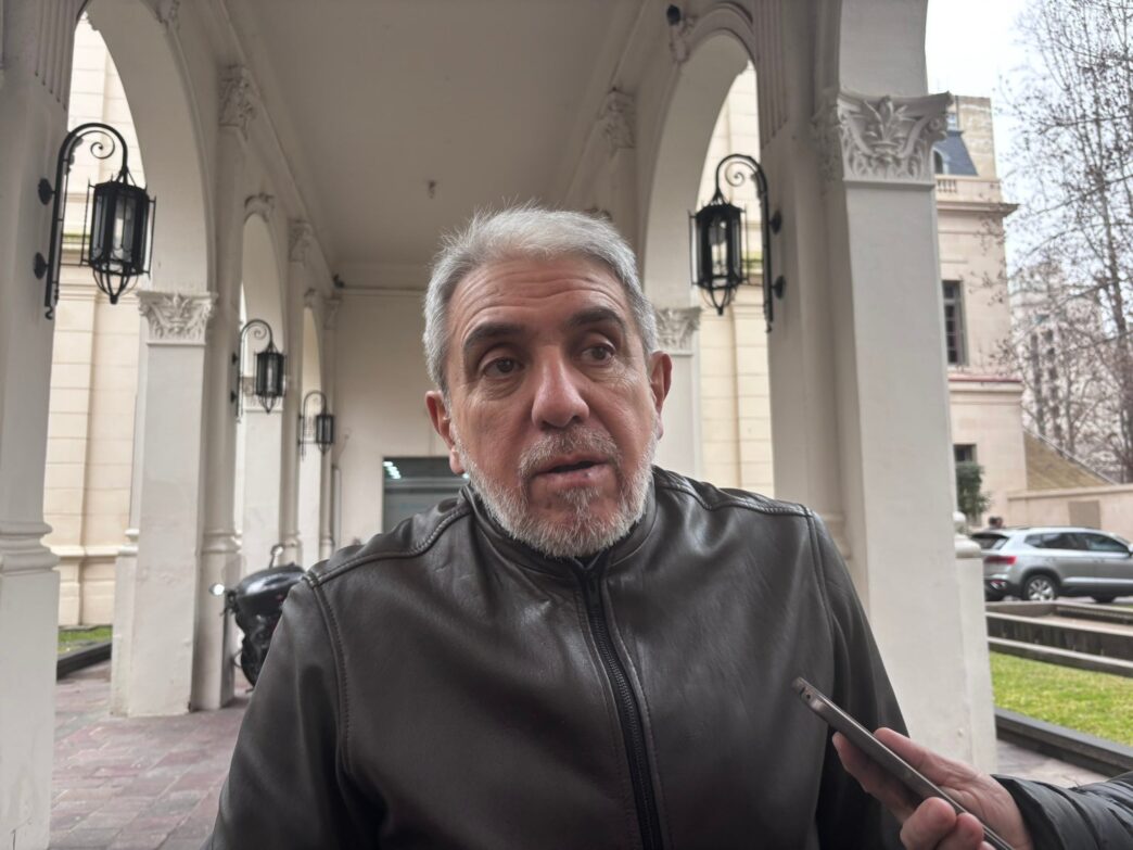 Aníbal Fernández Criticizes Máximo Kirchner Amid Electoral Discussions in Buenos Aires