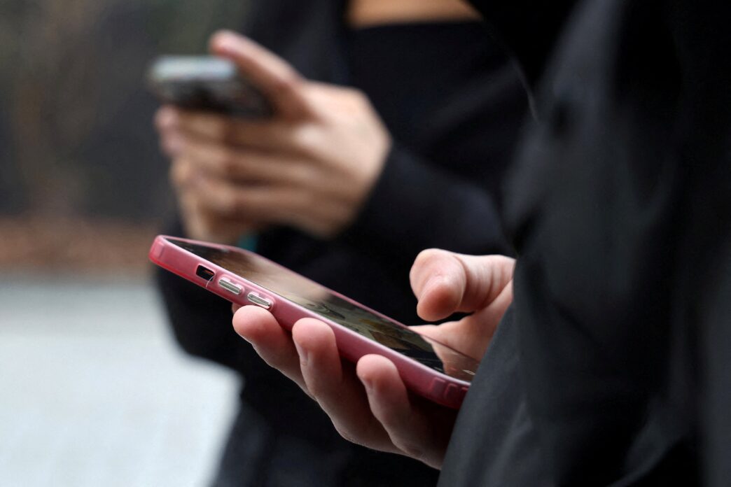 El uso excesivo de redes sociales puede incrementar el riesgo de depresión
