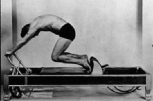 Joseph Pilates y el impacto de su método de entrenamiento en la salud física y mental