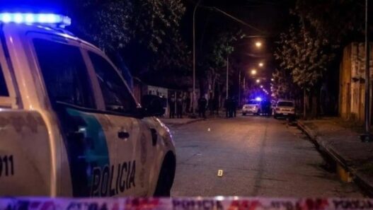 Policía hiere a motochorros en intento de asalto en Los Hornos