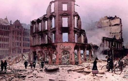El bombardeo accidental que alteró la Batalla de Inglaterra