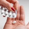 Expert Highlights Risks of Anmat's Decision on Over-the-Counter Medications