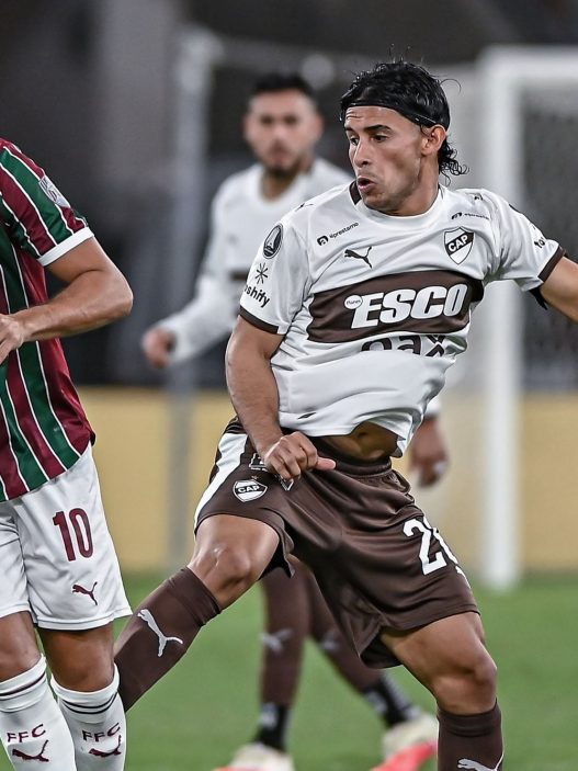 Platense sufrió una derrota 2-0 ante Fluminense en el partido de ida de los cuartos de la Copa Libertadores