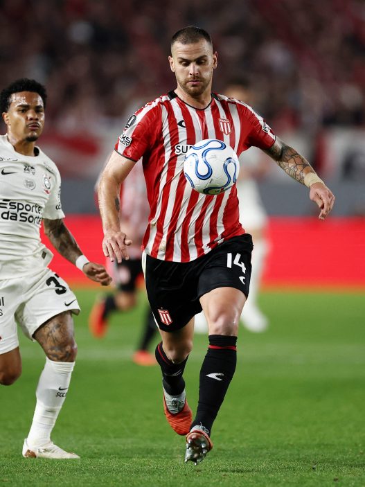 Estudiantes de La Plata y Corinthians empatan 1-1 en la ida de los cuartos de final de la Libertadores
