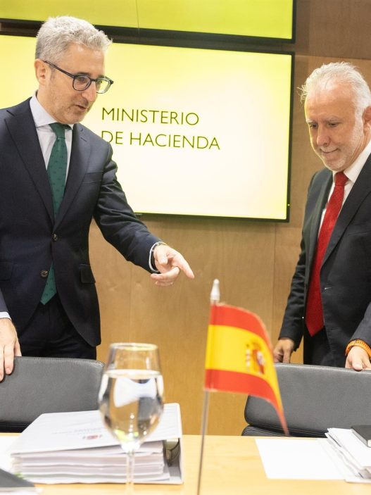 El Gobierno presenta su plan de financiación autonómica en un CPFF dividido