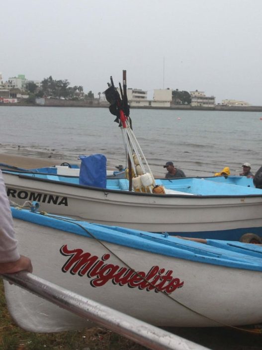 Cierre de puertos en Baja California Sur y Colima por el huracán Marie
