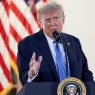 Donald Trump critica al Reino Unido por falta de apoyo y se evade sobre las Malvinas