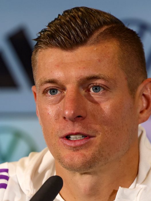 Toni Kroos cuestiona la planificación del Bayer Leverkusen respecto a Andrich y Palacios