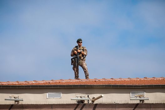 Operación en Estambul neutraliza a sospechoso de Estado Islámico y deja a un civil herido