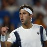 Tomás Etcheverry avanza a octavos de final del US Open tras vencer a Mariano Navone