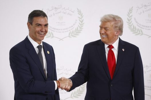 Donald Trump critica a España por la crisis migratoria de Ceuta