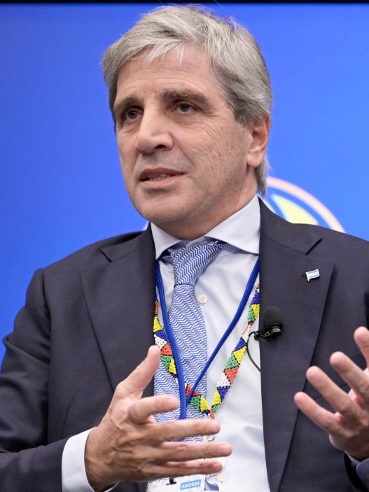 Luis Caputo Reafirma Compromiso Económico en Encuentro con Inversores en Nueva York