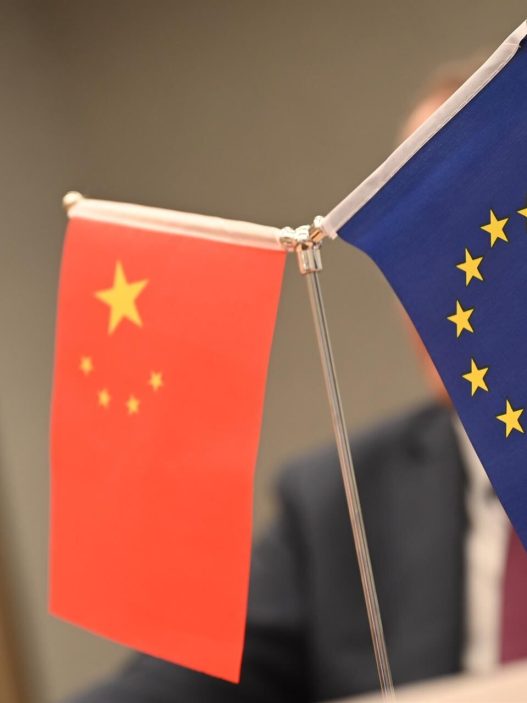 China urges EU to cease unilateral threats amid trade negotiations