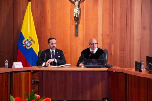De la Espriella asegura respeto por la autonomía de la Corte Suprema