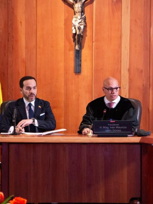 De la Espriella asegura respeto por la autonomía de la Corte Suprema