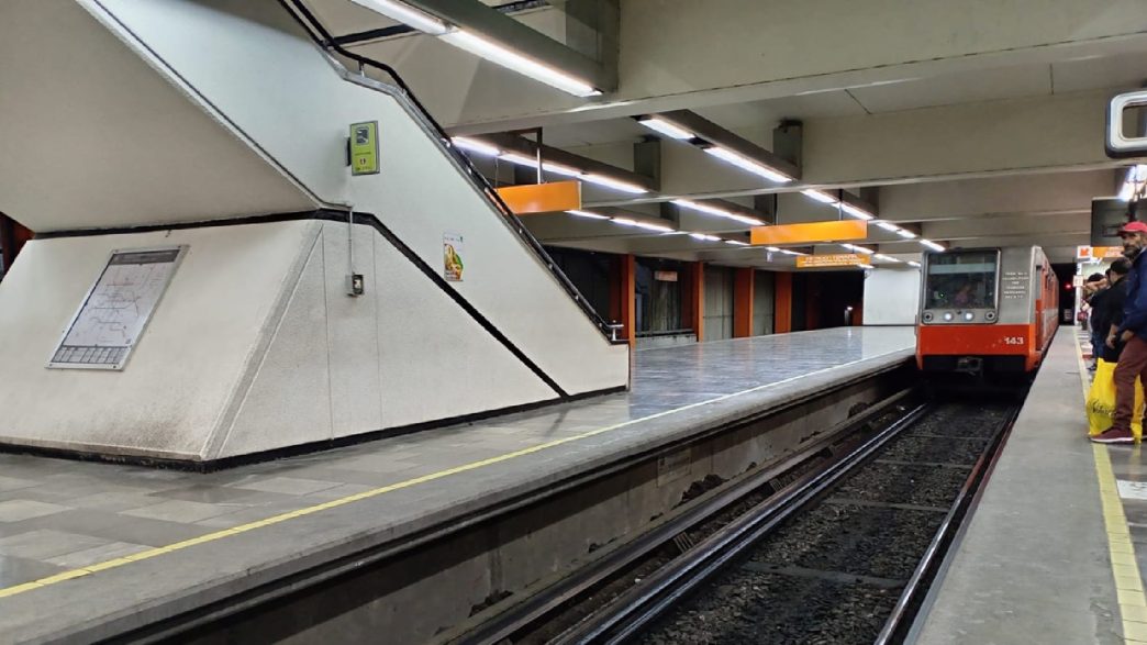 Retrasos en el Metro CDMX: Línea B enfrenta demoras