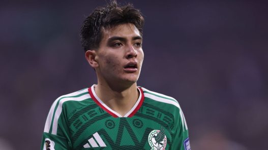 La exclusión de Gilberto Mora entre los nominados al Balón de Oro 2026