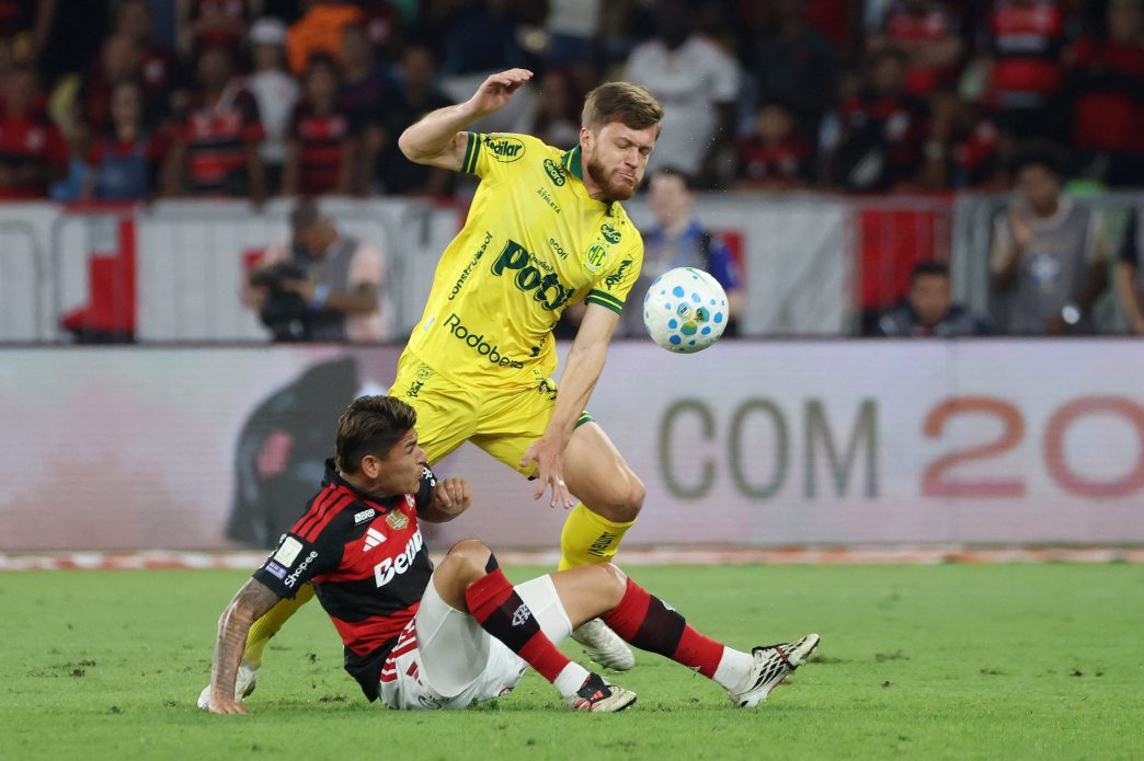 Jorge Carrascal brilla en el Flamengo con una destacada actuación