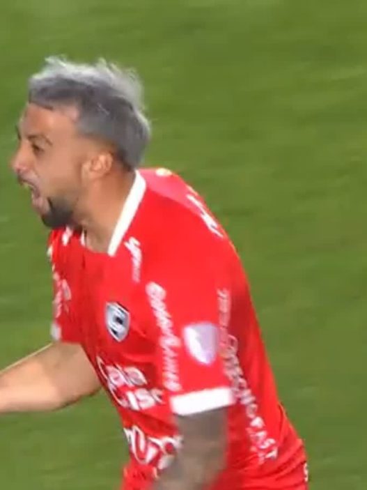 Gol de Cristian Souza tras carrera y centro raso de Neri Bandiera en Cienciano vs Montevideo City por cuartos de final ida de Copa Sudamericana 2026