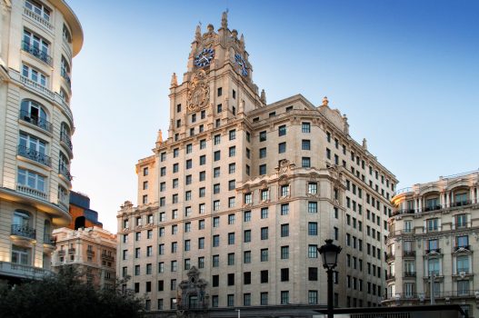 Telefónica vende su emblemático rascacielos en Gran Vía por 200 millones de euros