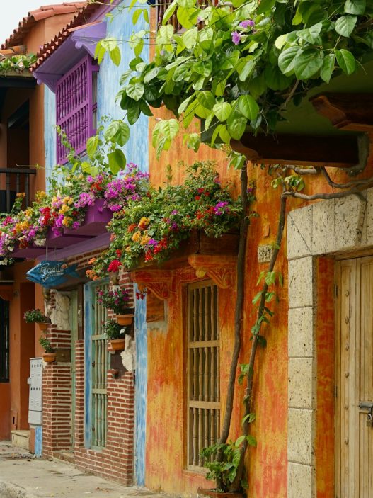 Colourful colonial houses in Cartagena, illustrating Colombia public holidays 2027